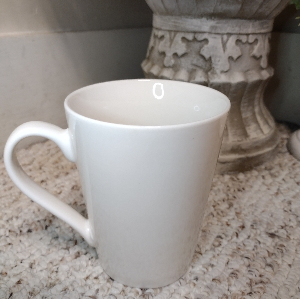 Disney "A Dream Is A Wish Your Heart Makes" Gold Metallic Cinderella Castle Mug - Picture 5 of 9